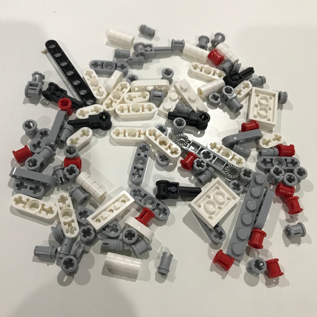 Unsorted LEGO Antikythera mechanism parts - leftover random pieces